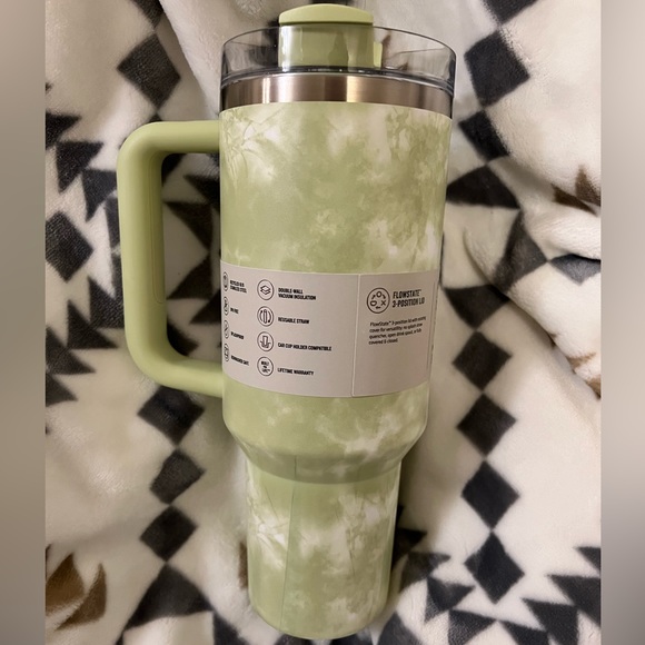 Stanley 40 oz Stainless Steel H2.0 FlowState Quencher Tumbler in Citron Tie Dye - Picture 5 of 11